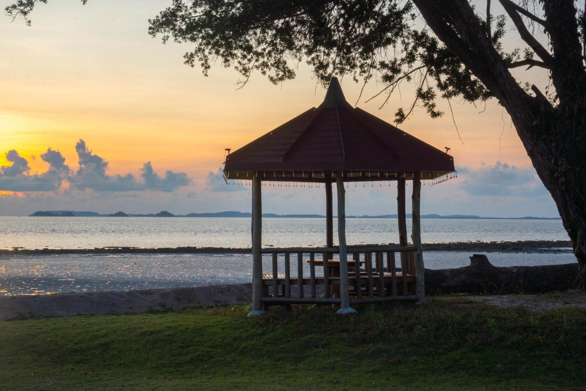 Kepri Coral Resort Galang Island Ngoại thất bức ảnh